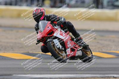 media/Jan-15-2023-SoCal Trackdays (Sun) [[c1237a034a]]/Turn 2 Set 2 (1155am)/